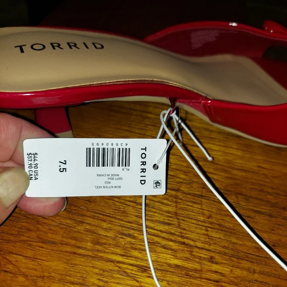 Torrid Red Kitten Heel Sandals 7.5 Nwt Sexy Summer Feminine Outside - Picture 4 of 5